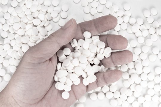 Potassium Cyanide and Cyanide Poisoning: Symptoms, Causes, and Emergency Treatment